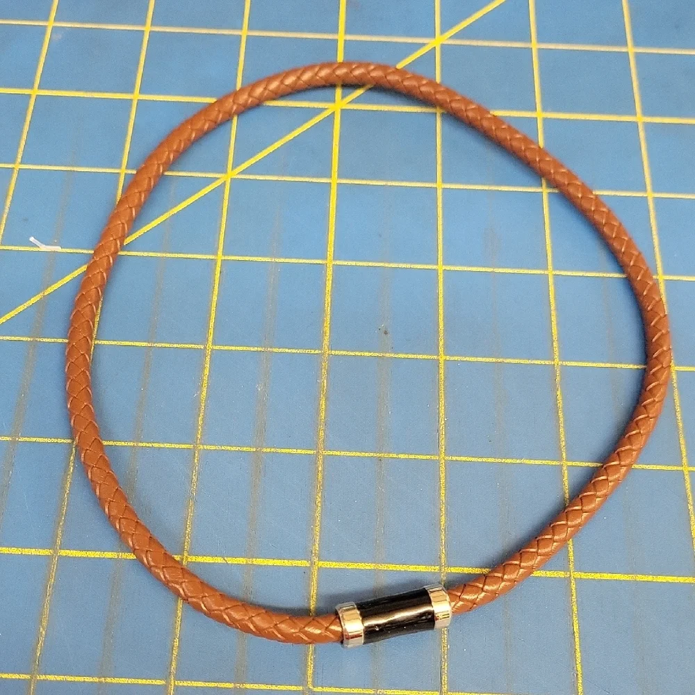 Nordstrom Rack Leather Magnetic 17